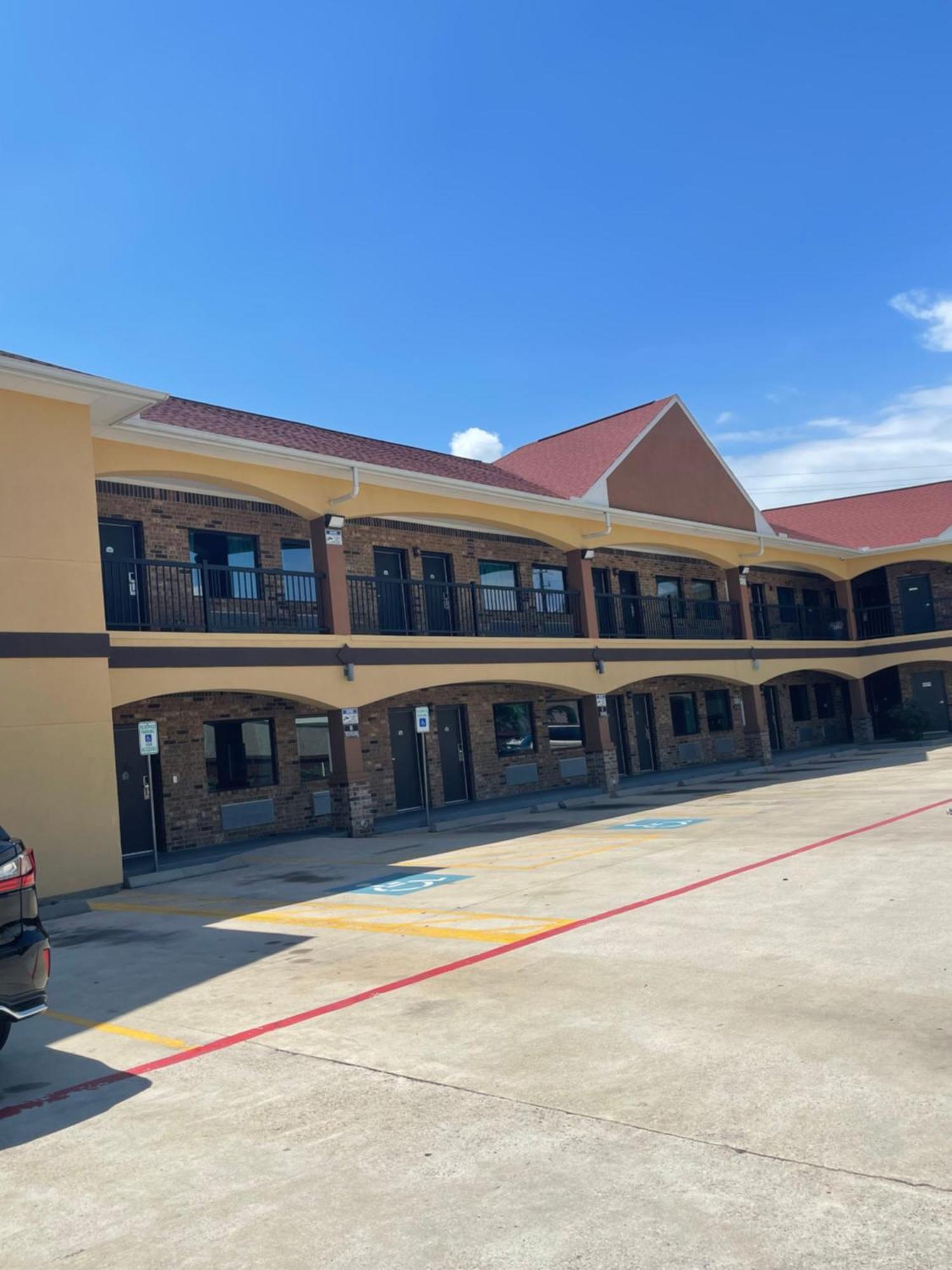 Regency & Hotel Houston